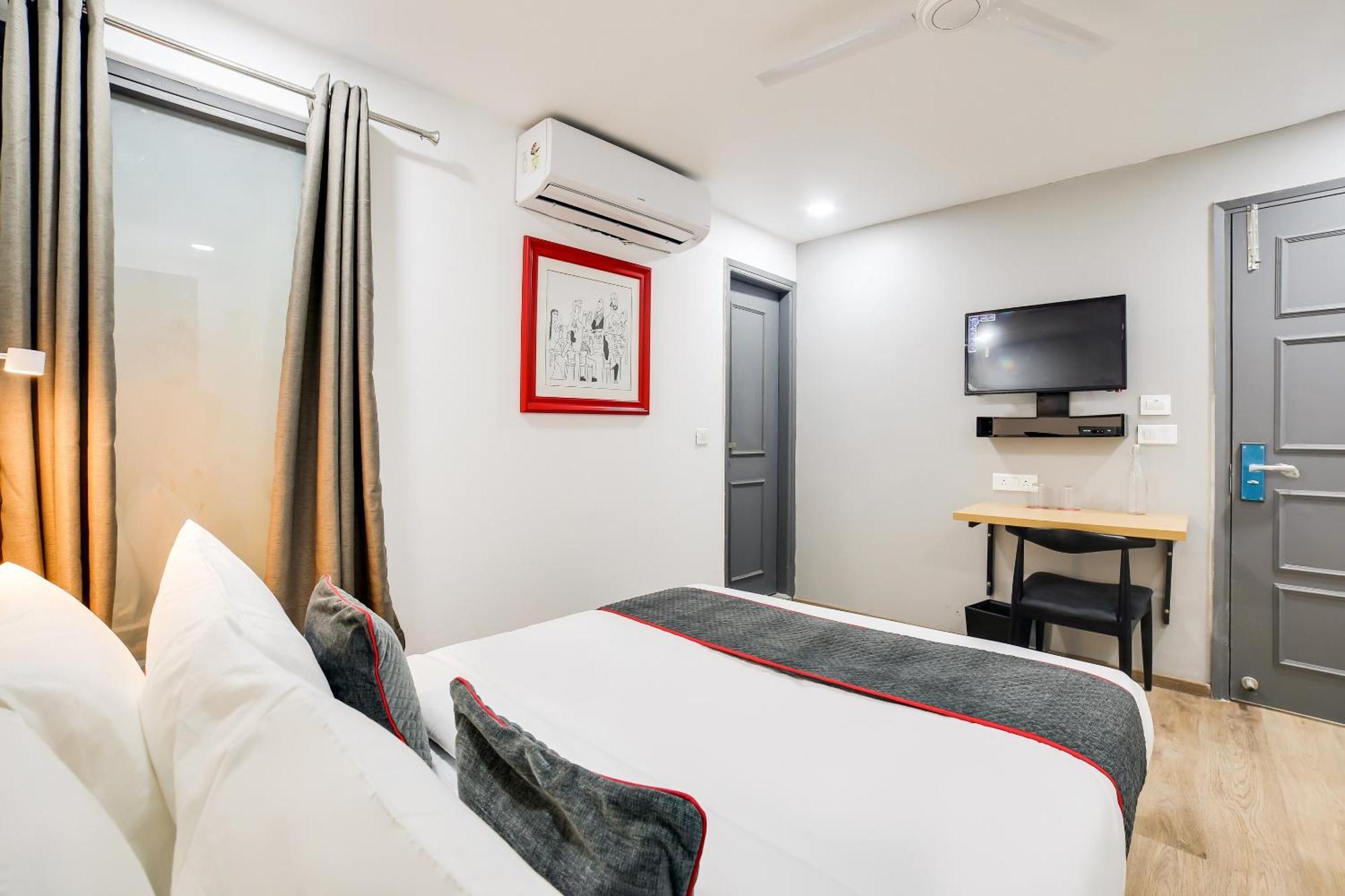 Collection O Ajanta Hotel Нью-Дели Экстерьер фото